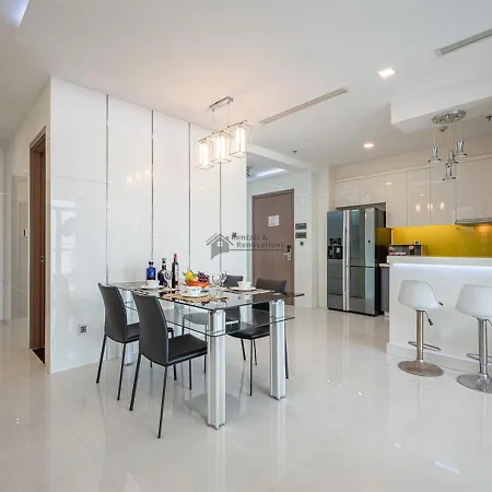 The Vinhomes Central Park Apartments - The Buildings Surrounding Landmark 81 Ho Chi Minh City Exterior photo