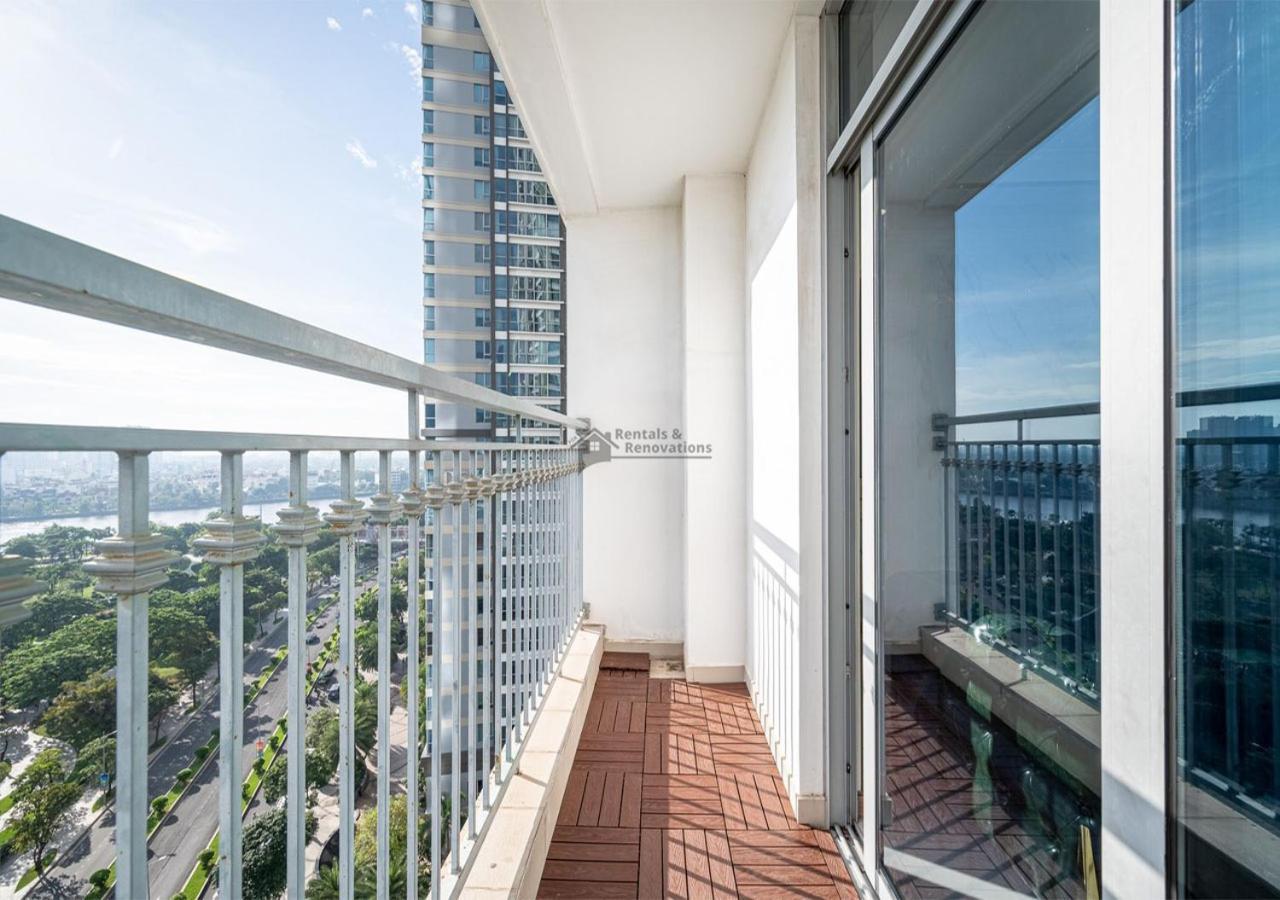 The Vinhomes Park - The Buildings Surrounding Landmark 81 Apartment Ho Chi Minh City