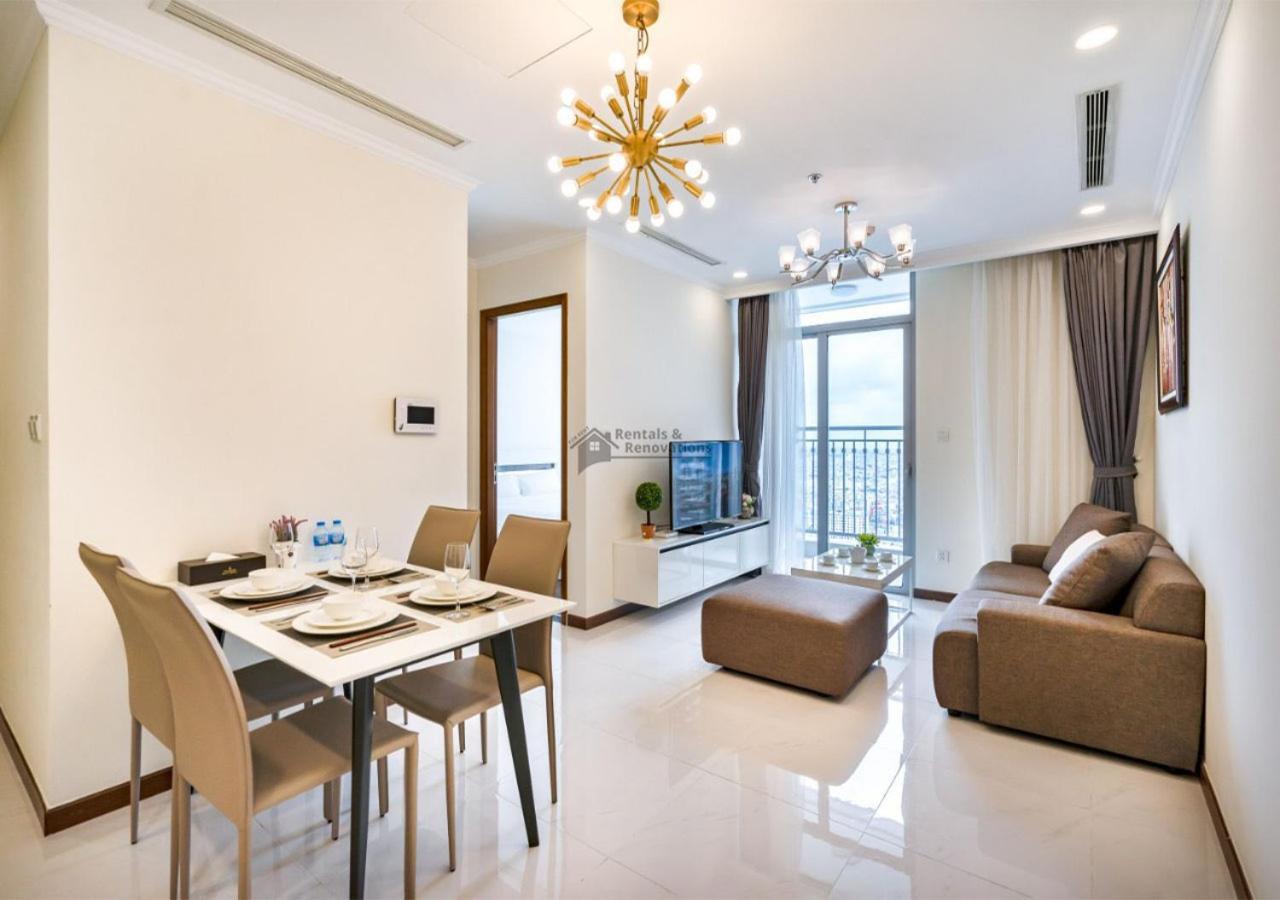 The Vinhomes Park - The Buildings Surrounding Landmark 81 Apartment